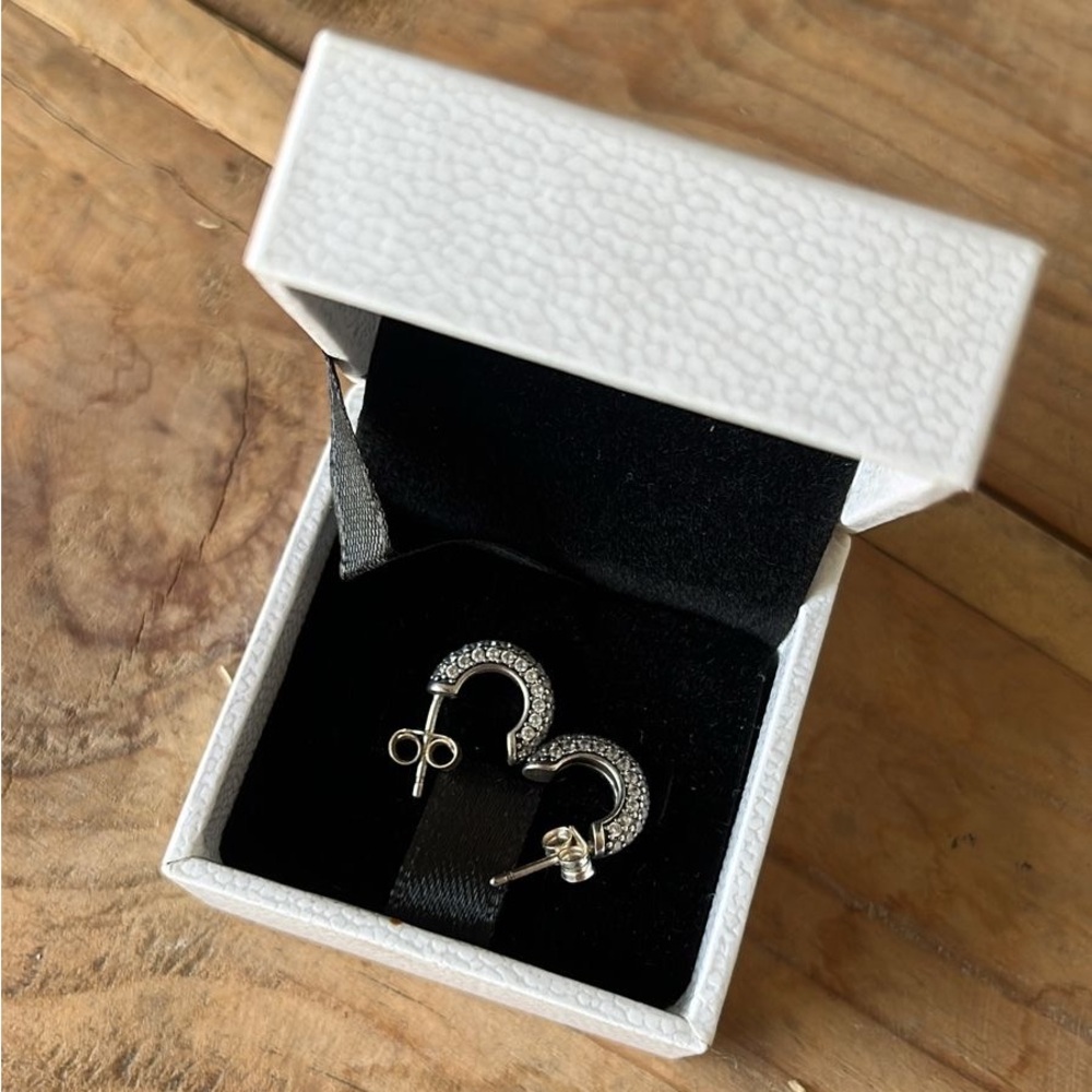 Pandora mini hoops